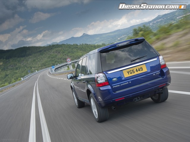 Land Rover LR2 2011 Picture #3 Land Rover LR2 2011 Picture #3